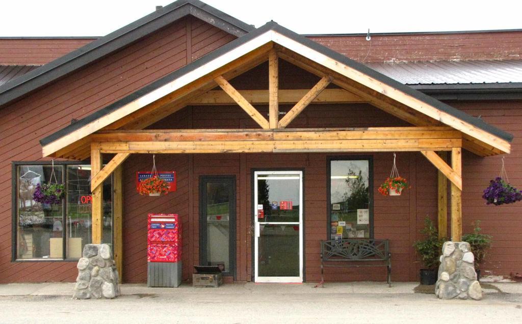 Bear Country Inn And Suites Mountain View Екстериор снимка